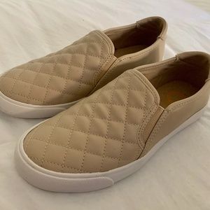 Guess Slip-On Quilted Shoes